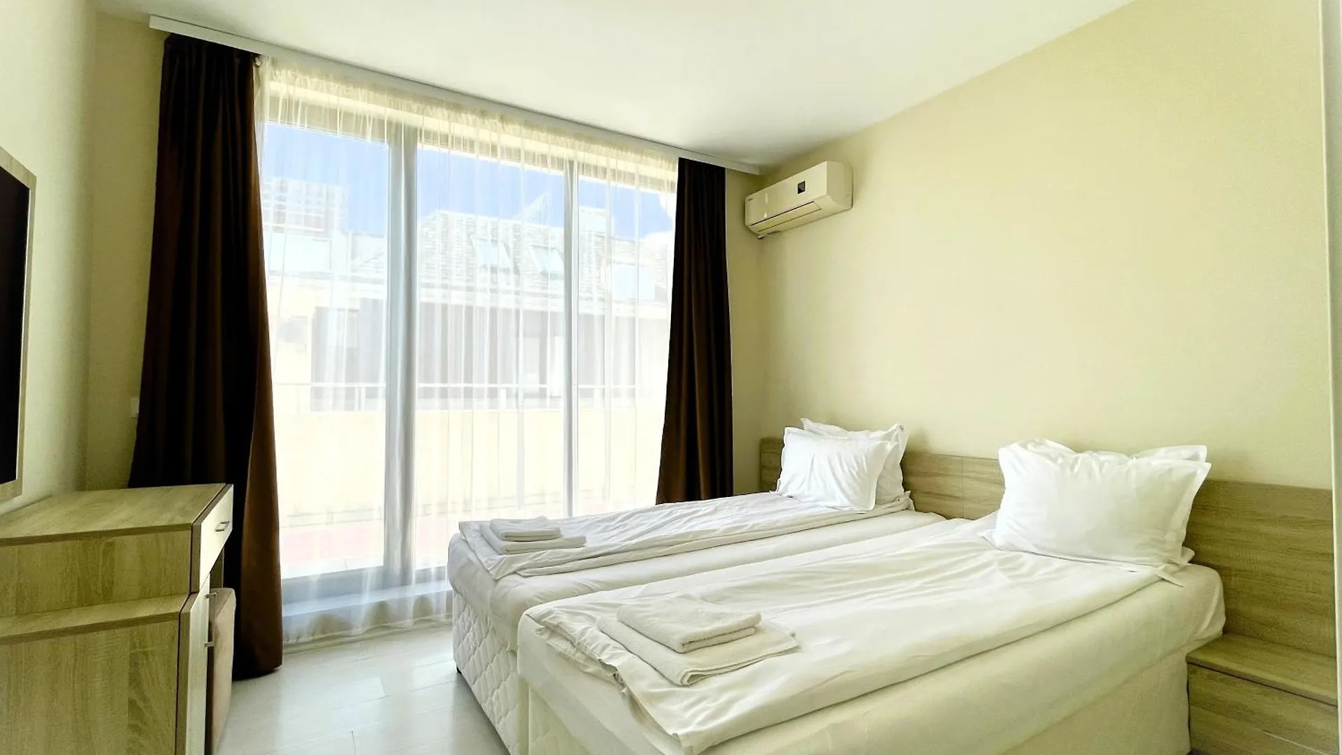 Apartments Stamopolu Lux With Pool View Primorsko Aparthotel
